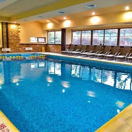 In Bojurland W/ Pool And Skishuttle Апартамент Банско